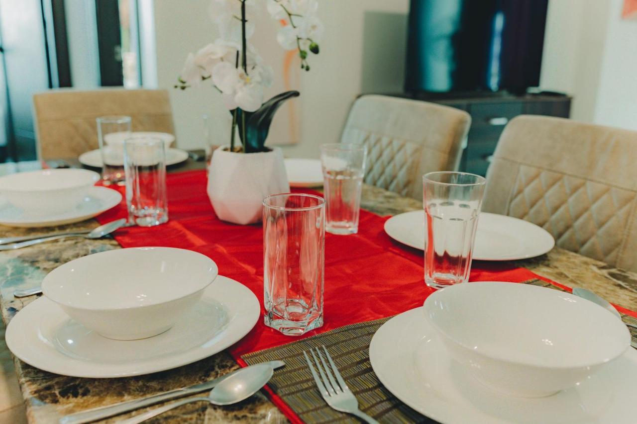 Ayala Mall 10Mins Walk Cebu City Apartment & Pool Esterno foto